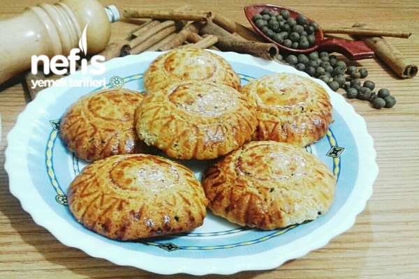 Kliçe (Lübnan Usulü İrmikli Çörek)