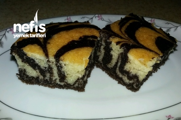 Ebruli Kek Nefis Yemek Tarifleri 1257637