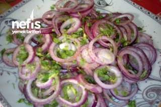 Soğan Salatası (Balık Ve Kebap Mezesi) Tarifi