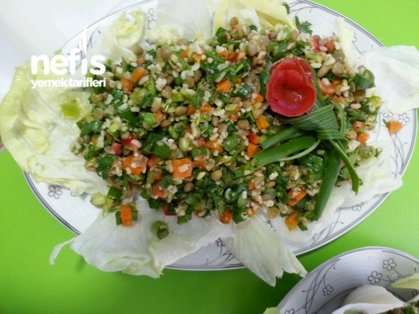 Bulgurlu Yeşil Mercimekli Kış Salatası