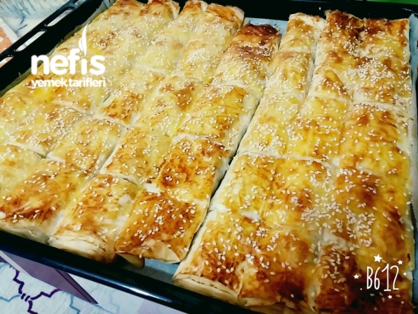 Kıymalı Çıtır Börek (Baklavalık Yufka İle) Nefis Yemek Tarifleri