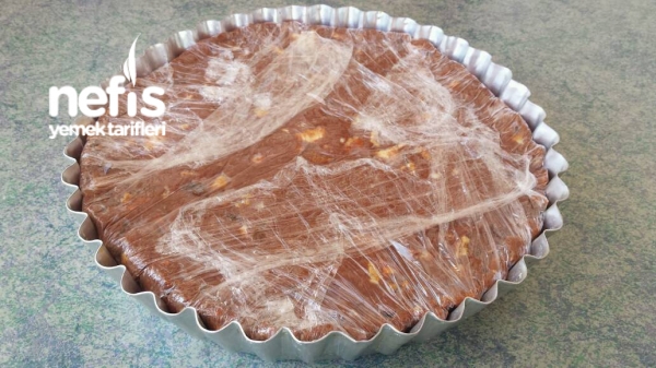 Çikolata Soslu Mozaik Pasta