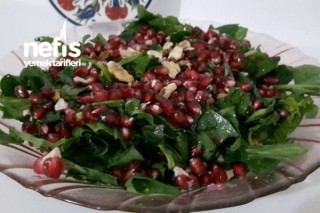 Narlı Cevizli Ispanak Salatası Tarifi