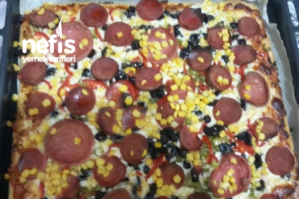 Karışık Pizza Tarifi Nefis Yemek Tarifleri 1322598