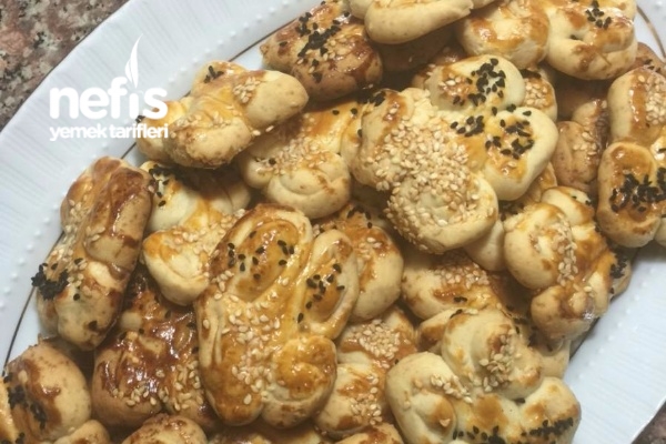 Tuzlu Mahlepli Bayatlamayan Kurabiye Nefis Yemek Tarifleri