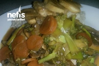 Çin Yemeği Sebzeli Soya Soslu Tavuk Göğsü Tarifi