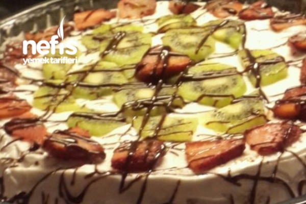 Pandispanyadan Meyveli Pasta Nefis Yemek Tarifleri