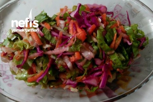 Marul Salatası (Renkli Görüntüsü İle) Tarifi