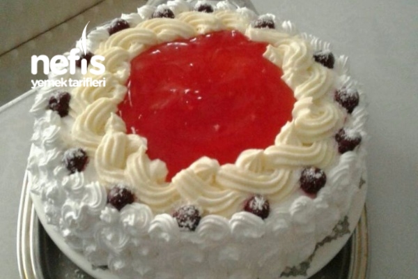 Yaş Pasta Nefis Yemek Tarifleri 1406187