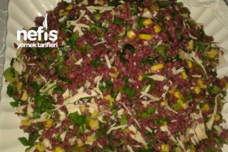 Nefis Pembe Salata Tarifi