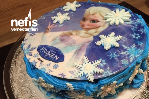 Frozen Yaş Pastası