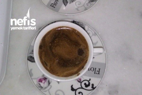 Kolay Çikolatalı Türk Kahvesi Nefis Yemek Tarifleri