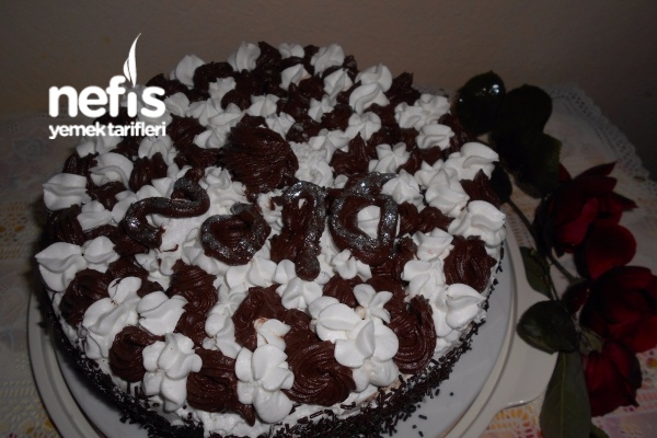 Yaş Pasta Nefis Yemek Tarifleri 1443268
