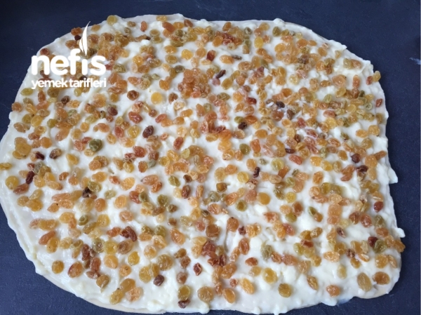 Üzümlü Ve Pastacı Kremalı Çöreklerim (pain Aux Raisins)