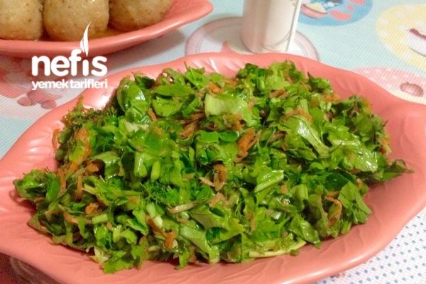 Yeşillikli Havuç Salatası