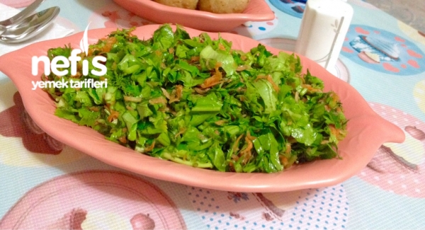 Yeşillikli Havuç Salatası