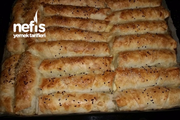 Su Börek Tadında Yufkalı Rulo