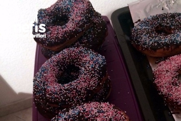 Çikolata Kaplı Donuts