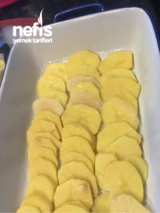 Firinda Tavuklu Besamelli Patates