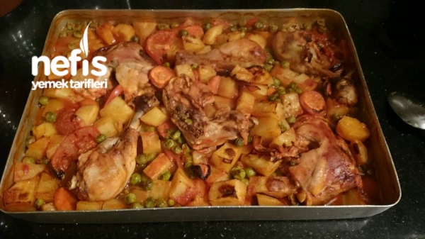 Κοτόπουλο στο φούρνο με λαχανικά και πατάτες