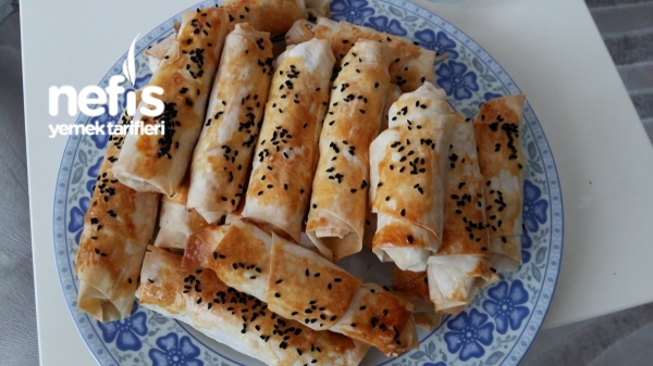 Kolay Lor Peynirli Börek