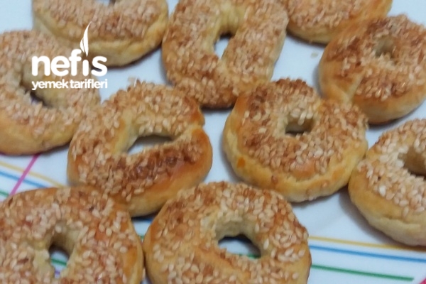 Susamlı Tuzlu Kurabiye Nefis Yemek Tarifleri 1551771