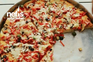Enfes Pizza (Hazırdan 1000 Kat Güzel Tadı) Tarifi