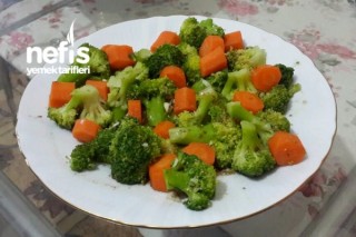 Zeytinyağlı Enfes Brokoli Salatası Tarifi