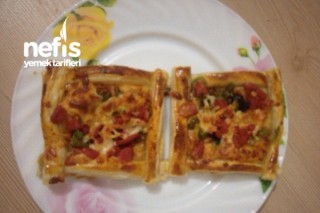 Milföy Çanağında 4 Malzemeli Pizza Tarifi
