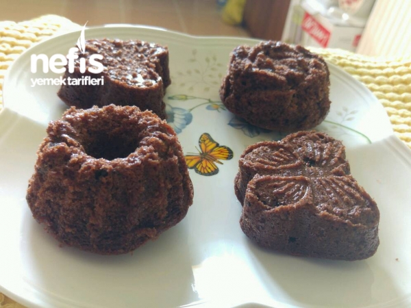Kuru Meyveli Kakaolu Mini Kekler (Tam Ölçülü)