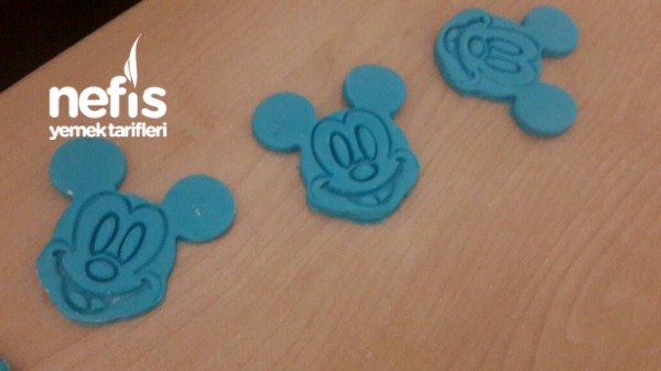 Mickey Mouse Kurabiye Nefis Yemek Tarifleri