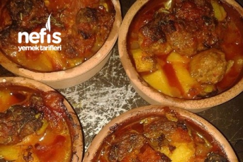 Güveçte Patatesli Köfte Tarifi Güveçte Patatesli Köfte Tarifi