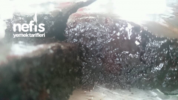 Bol Çikolatalı Soslu Islak Kek (Denemeyen Pişman Olur) Nefis Yemek
