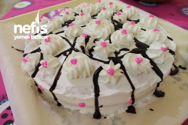 Yaş Pasta Tarifi Nefis Yemek Tarifleri 1637906
