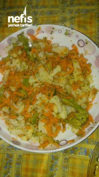 Brokolili Karnıbaharlı Salata