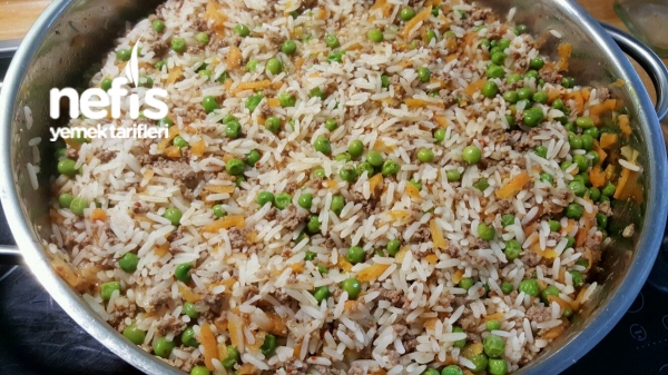 Kıymalı Sebzeli Pirinç Pilavı