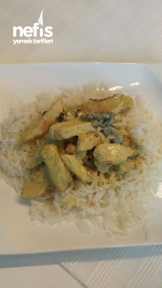 Mantarlı, Curry Li Tavuk