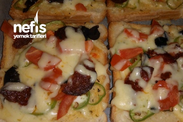 Tost Ekmeğinde Pizza Tarifi Nefis Yemek Tarifleri 1726481