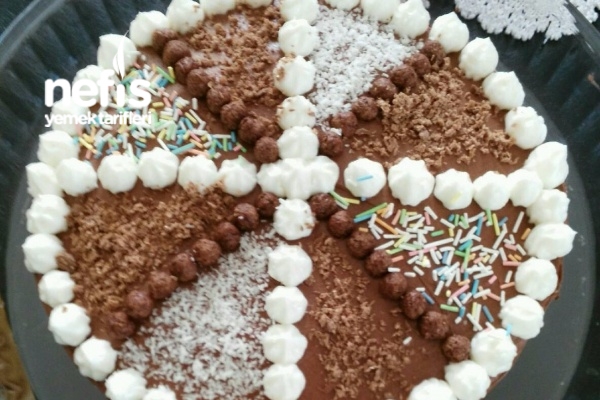 Pratik Yaş Pasta Tarifi Nefis Yemek Tarifleri 1729563