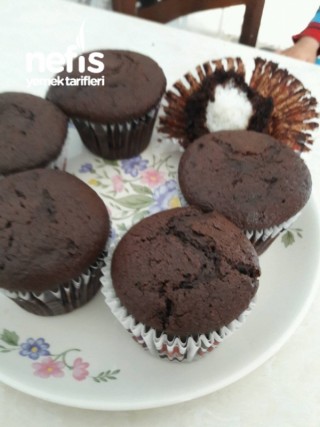 Squishy Surprise Cup Cake