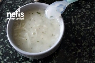 Bebekler İçin Şehriyeli Tarhana Çorbası +6 Ay Ek Gıda Tarifi