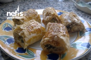 Milföy Hamurundan Küçük Peynirli Rulo Börekler Tarifi