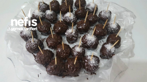 Artık Kekten Cakepops