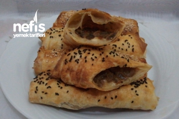 Mantarlı Kaşarlı Jumbo Börek