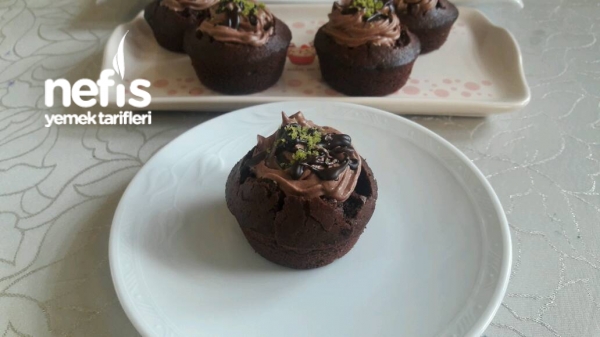 Kakaolu Kek (Krem Şantili) Nefis Yemek Tarifleri