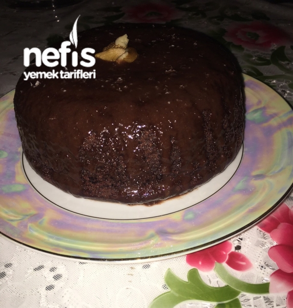 Tencerede Nefis Islak Kek Tarifi Nefis Yemek Tarifleri