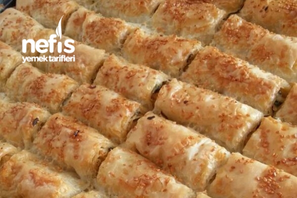 Baklavalık Yufkadan Ispanaklı Peynirli Sodalı Börek Nefis Yemek Tarifleri