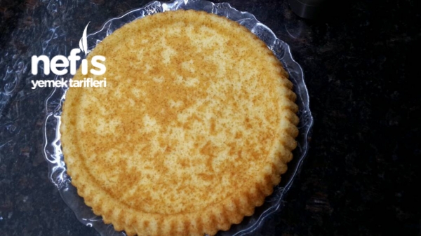 Tart Kalıbında Çilekli Pasta Nefis Yemek Tarifleri