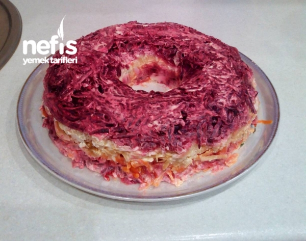 Kek Kalıbında Salata Nefis Yemek Tarifleri