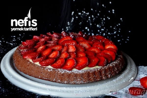 Çilekli Kakaolu Tart Kek Nefis Yemek Tarifleri
